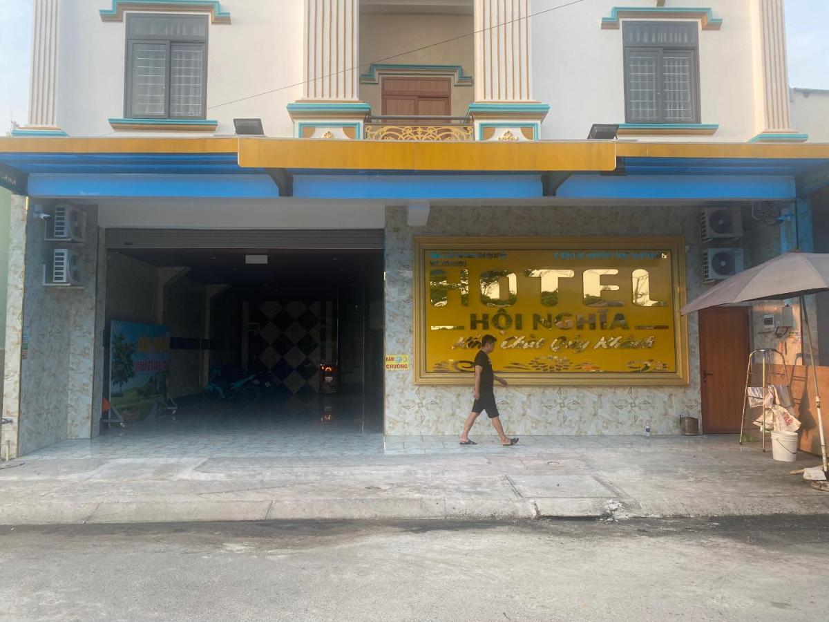 Khach San Hoi Nghia Binh Duong Hotell Tan Uyen Exteriör bild