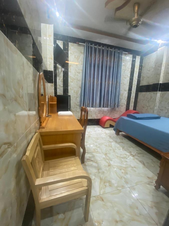 Khach San Hoi Nghia Binh Duong Hotell Tan Uyen Exteriör bild
