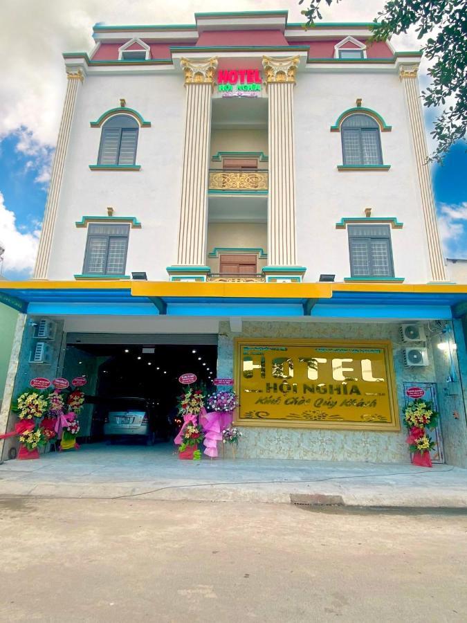 Khach San Hoi Nghia Binh Duong Hotell Tan Uyen Exteriör bild